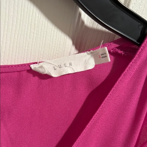 Lush Pink Cold Shoulder Ruffle Sleeve Blouse V-Neck Keyhole Summer Top - Picture 2 of 3